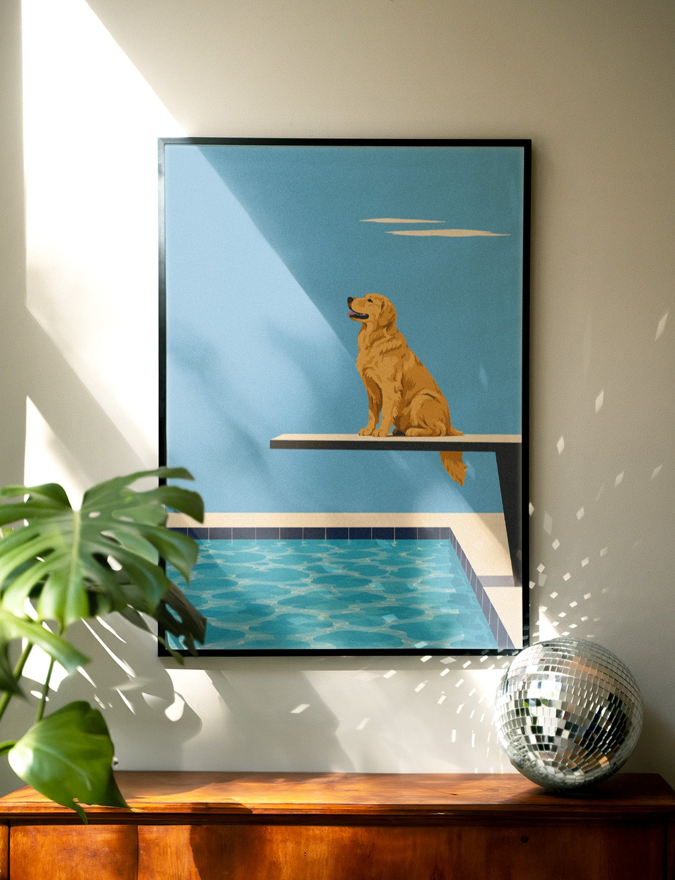 GOLDEN DIVER